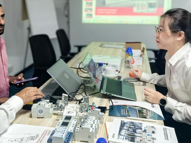 格亞電氣團(tuán)隊(duì)到訪(fǎng)斯里蘭卡電力局總部CEB丨助力當(dāng)?shù)仉娏ㄔO(shè)